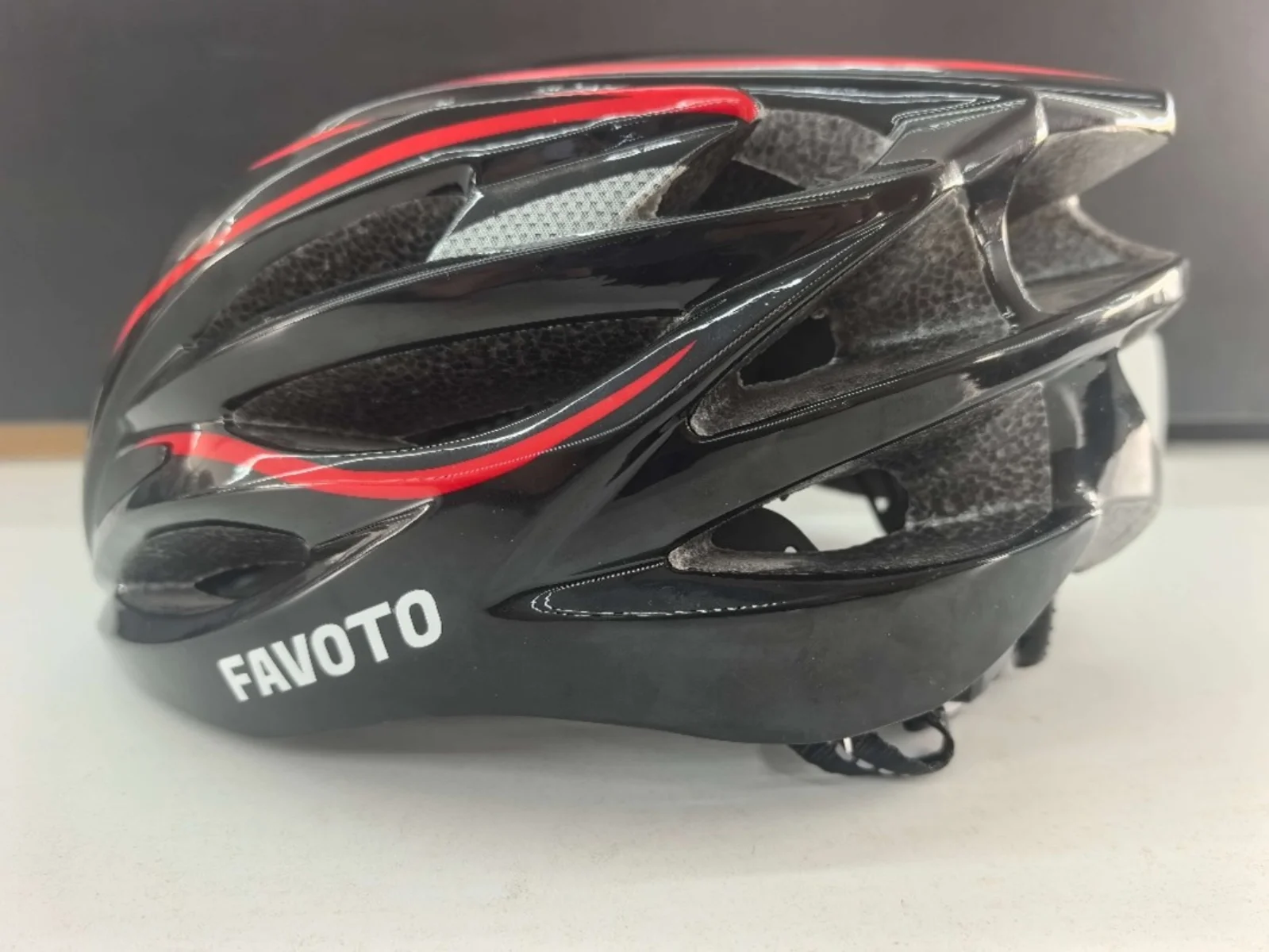 Favoto Model H-1 Bicycle Helmets