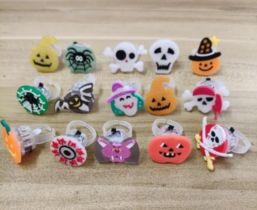 Gavoyeat Halloween Light-Up Rings