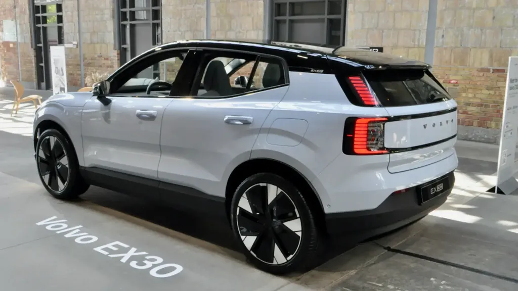 Volvo EX30 Seat Belt Warning System
