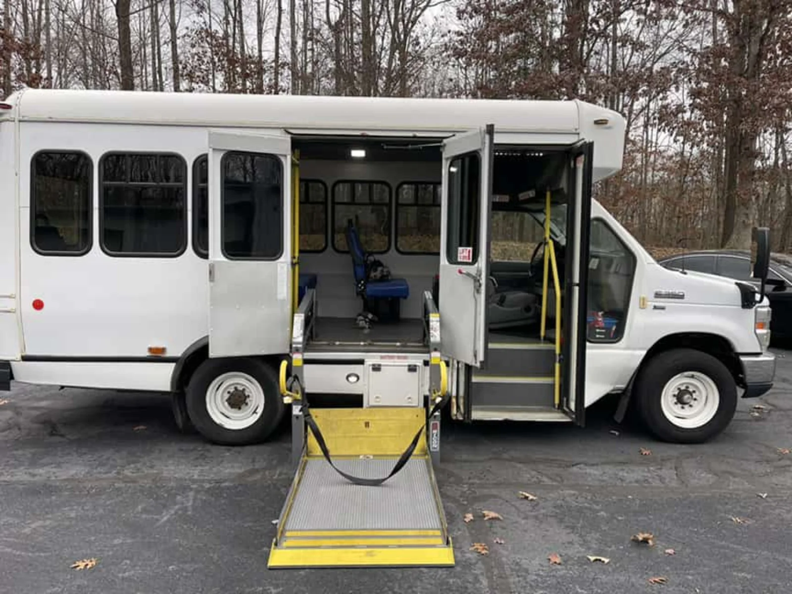 Coach and Equipment Phoenix and Metrolite Wheelchair Retractor